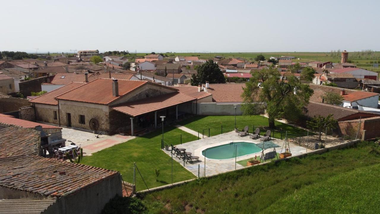 El Almendro Del Cura Villa Villarmayor  Kültér fotó