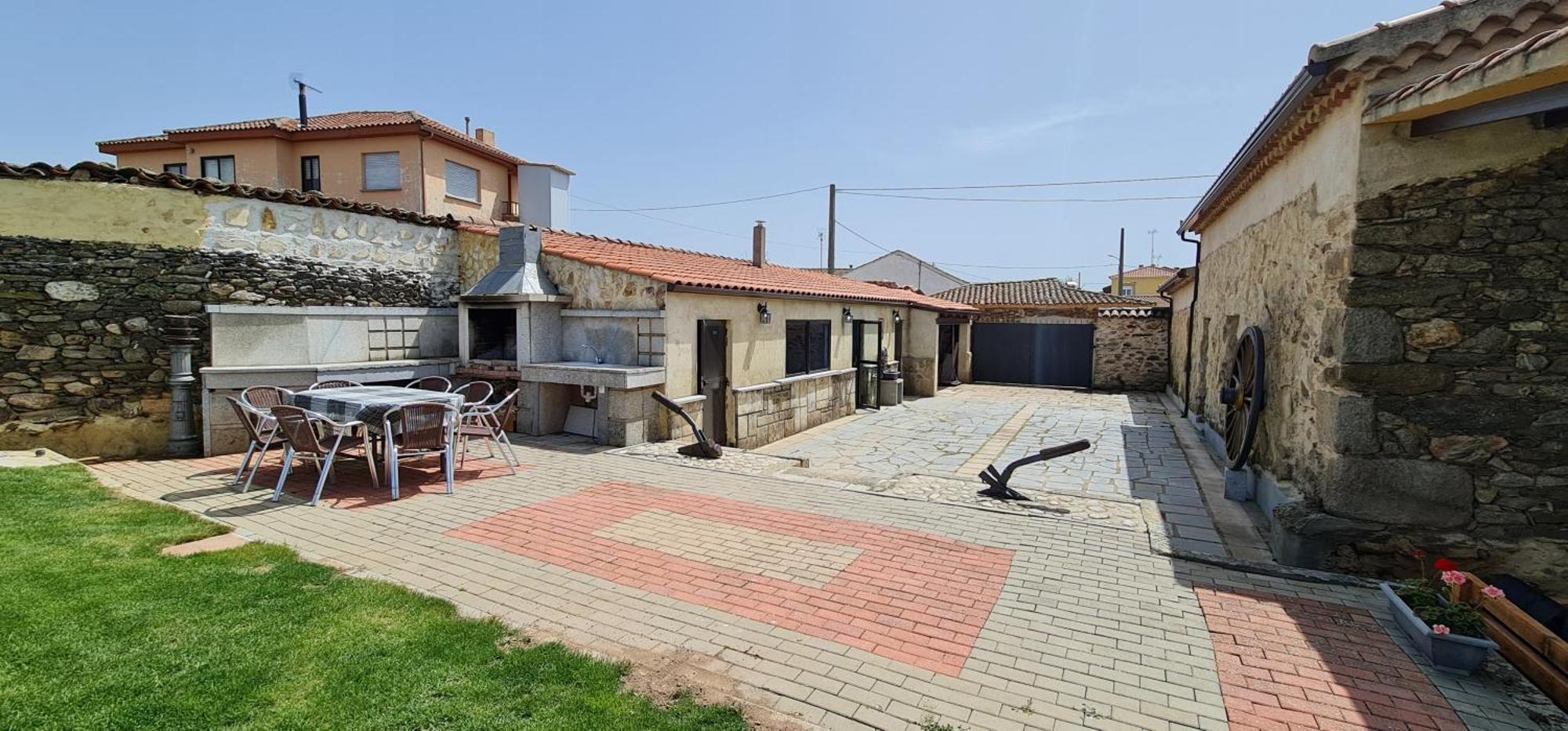 El Almendro Del Cura Villa Villarmayor  Kültér fotó