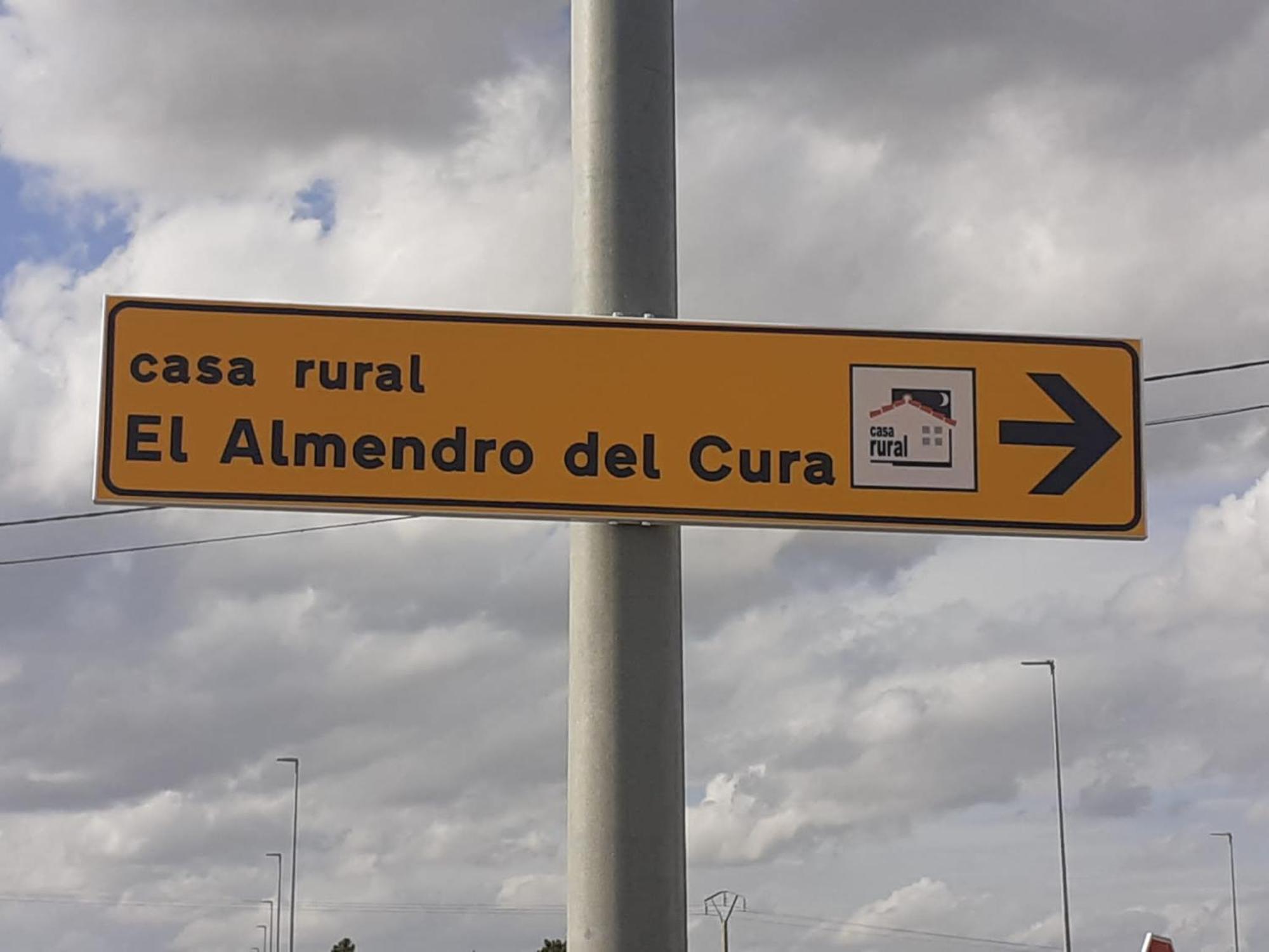 El Almendro Del Cura Villa Villarmayor  Kültér fotó